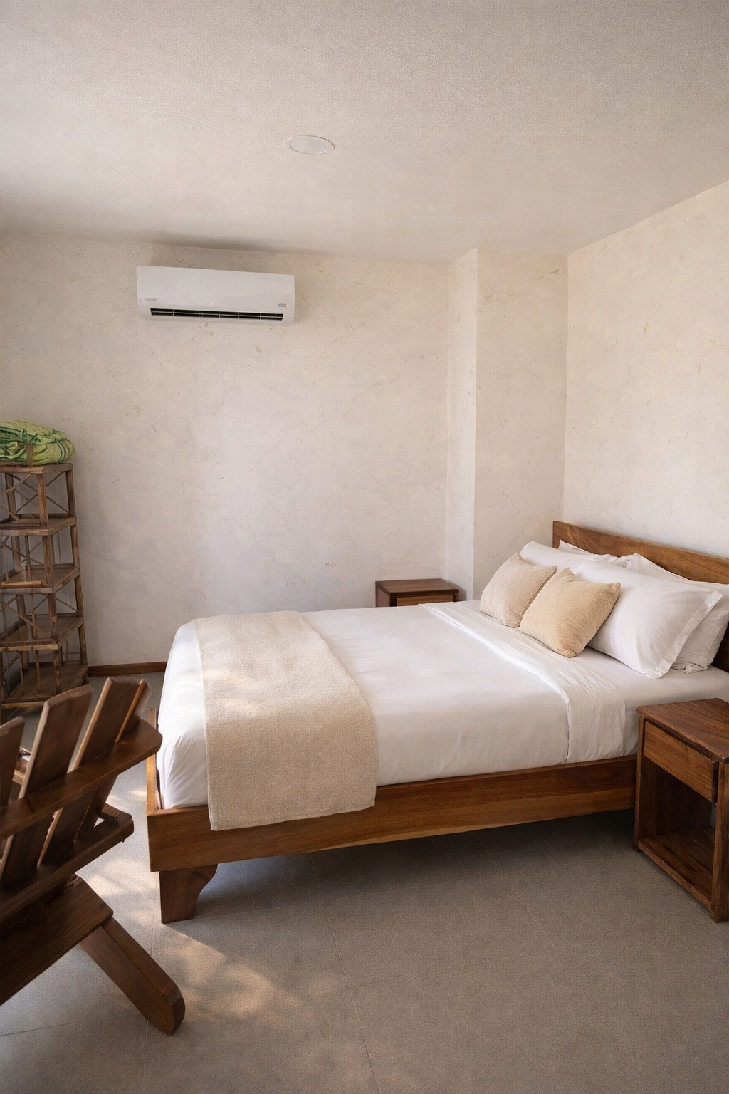 Villa Luna — moonlit jungle retreat